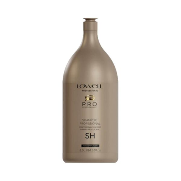 **Produto:** Shampoo Lowell Profissional Lavatorio 2,5L

**Descrição:**
O Shampoo Lowell Profissional Lavatorio é especialmente desenvolvido para uso em salões de beleza, oferecendo uma solução prática e econômica para profissionais que buscam qualidade e eficiência no cuidado capilar. 

**Características Técnicas:**
- **Volume:** 2,5 litros (84,5 fl. oz)
- **Categoria:** Shampoo Profissional
- **Uso:** Exclusivo para lavatórios de salões de beleza
- **Embalagem:** Frasco grande, ideal para uso frequente e contínuo

**Funções e Benefícios:**
- **Limpeza Eficaz:** Remove impurezas e resíduos dos fios de maneira eficiente, sem agredir o cabelo.
- **Hidratação:** Promove hidratação, deixando os cabelos macios e sedosos.
- **Brilho e Maciez:** Proporciona brilho intenso e suavidade ao toque.
- **Perfume Duradouro:** Deixa os cabelos perfumados por mais tempo.
- **Fórmula Profissional:** Desenvolvida para atender as necessidades específicas dos salões, garantindo resultados profissionais.

**Modo de Uso:**
1. Aplique o shampoo nos cabelos molhados.
2. Massageie suavemente até formar espuma abundante.
3. Enxágue bem.
4. Repita a aplicação, se necessário.
5. Para melhores resultados, use em conjunto com o Condicionador Lavatorio Lowell.

**Atributos:**
- Ideal para todos os tipos de cabelo
- Uso diário
- Produto não testado em animais
- Fórmula balanceada para uso frequente

**Categoria de Produto:**
- Cuidados com os Cabelos
- Produtos Profissionais de Beleza
- Higiene e Limpeza Capilar