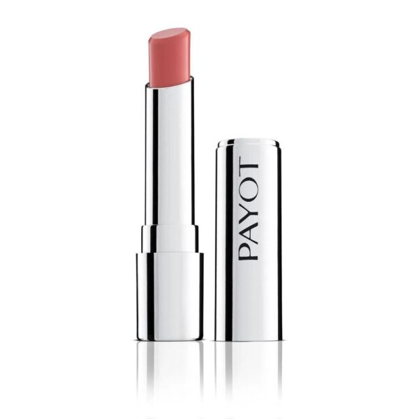 **Produto:** Batom Hidratante Payot Rose

**Descrição Detalhada:**

- **Composição e Benefícios:**
  - **Óleo de Jojoba:** Proporciona hidratação profunda e duradoura, ajudando a manter os lábios macios e suaves.
  - **Vitamina E:** Atua como antioxidante, protegendo os lábios contra danos causados por radicais livres e promovendo a regeneração celular.
  - **Ácido Hialurônico:** Conhecido por sua capacidade de reter a umidade, oferece hidratação intensa e preenche linhas finas, garantindo lábios mais volumosos e saudáveis.

- **Textura e Aplicação:**
  - **Cremoso:** Facilita a aplicação, deslizando suavemente sobre os lábios.
  - **Acabamento Acetinado:** Proporciona um brilho sutil e sofisticado.
  - **Alta Pigmentação:** Oferece cor intensa e vibrante com uma única aplicação.
  - **Cobertura Uniforme:** Garante um resultado homogêneo sem manchas.

- **Características Técnicas:**
  - **Vegano:** Produto livre de ingredientes de origem animal.
  - **Não Testado em Animais:** Cruelty-free, respeitando o bem-estar animal.
  - **Livre de Parabenos e Álcool:** Reduz o risco de irritações e alergias, ideal para peles sensíveis.

- **Embalagem:**
  - **Design Elegante:** Embalagem prateada, moderna e sofisticada, fácil de transportar e ideal para levar na bolsa.

**Atributos e Categorias:**
- **Categoria:** Maquiagem para Lábios
- **Subcategoria:** Batom Hidratante
- **Cor:** Rose
- **Acabamento:** Acetinado
- **Benefícios:** Hidratação, Nutrição, Proteção Antioxidante
- **Público-Alvo:** Consumidores que buscam produtos veganos e cruelty-free
- **Uso:** Diário, indicado para todas as ocasiões

Este produto é ideal para quem deseja unir beleza e cuidado em um único item, oferecendo lábios hidratados e com um toque de cor elegante.