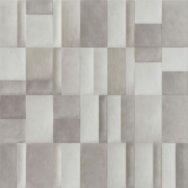 Produto: Revestimento Creative Dama Gris Acetinado Atributos do Produto: - Marca: Eliane - Material: Cerâmica - Cor Predominante: Cinza - Acabamento: Acetinado - Dimensões (sem embalagem): - Altura: 7,44 cm - Comprimento: 33,5 cm - Largura: 60 cm - Peso Bruto (com embalagem): 25,94 kg - Espessura: 61 mm - Garantia: 60 meses - Ambiente Indicado: Wrc - Metros quadrados por Embalagem: 1,61 m² - Textura: Sem Relevo - Tipo de borda: Borda Arredondada (Bold) - Tipo de embalagem: Caixa - Produto Acompanha Embalagem: Sim - Impressão: Digital da Estampa - Variação de Tonalidade: V2 – Variação Leve Descrição do Produto: Revestimentos básicos, clássicos e atemporais. Indicado para áreas internas Wrc, adequando-se a todas as paredes residenciais e comerciais internas ou externas até 3 metros de altura. A areia pode provocar riscos em qualquer tipo de revestimento (pedra, madeira, vinil ou cerâmica).